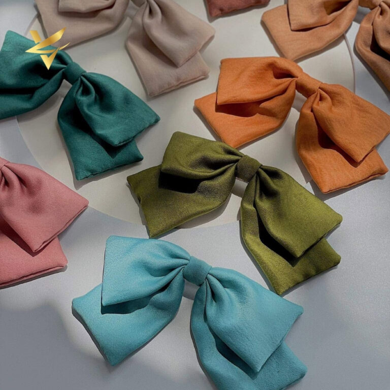 Alternative view of Cặp tóc lụa handmade