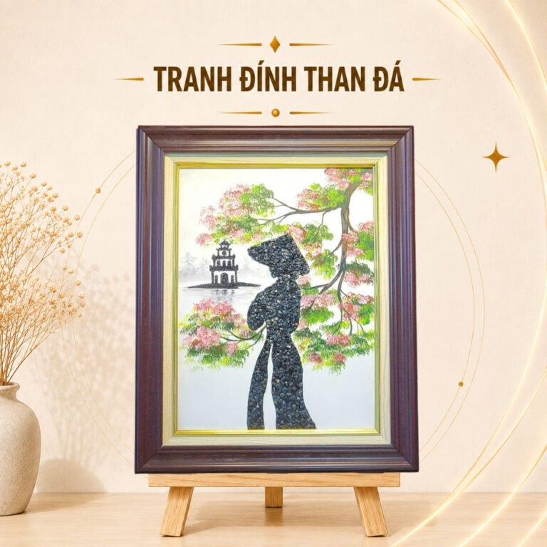 Tranh đính than đá thiếu nữ bên Tháp Rùa